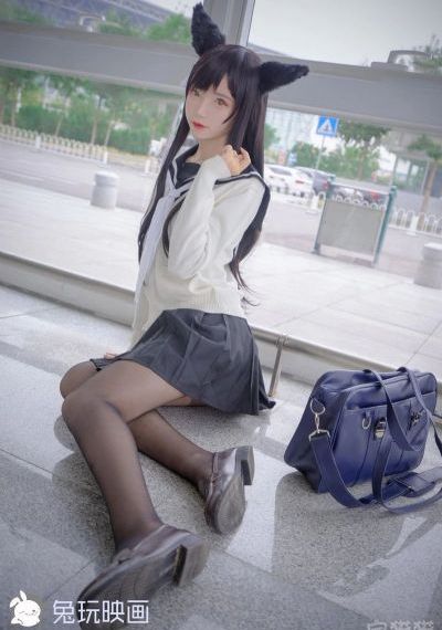 老太婆把腿扒开让我添_BD高清完整版