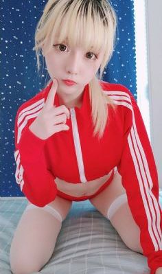 偷窥老师自慰的学生_蓝光完整视频观看