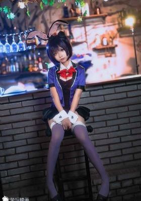 KTV包房男女激情裸乳_4K视频大全