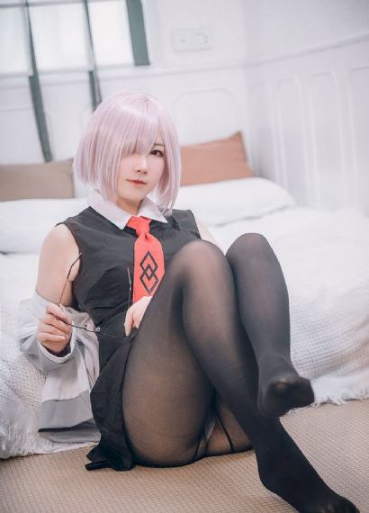 年轻的女教师在线观看_HD迅雷电影在线