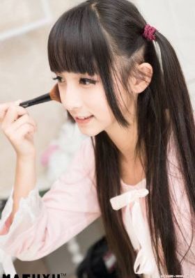 亚洲欧美人妖另类_4K全集免费观看