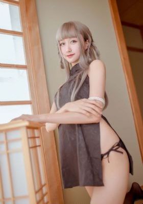 色色真人版_HD电影完整版